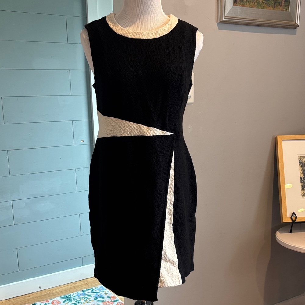 St.‎ John Black Label Black and Cream Asymmetrical Dress